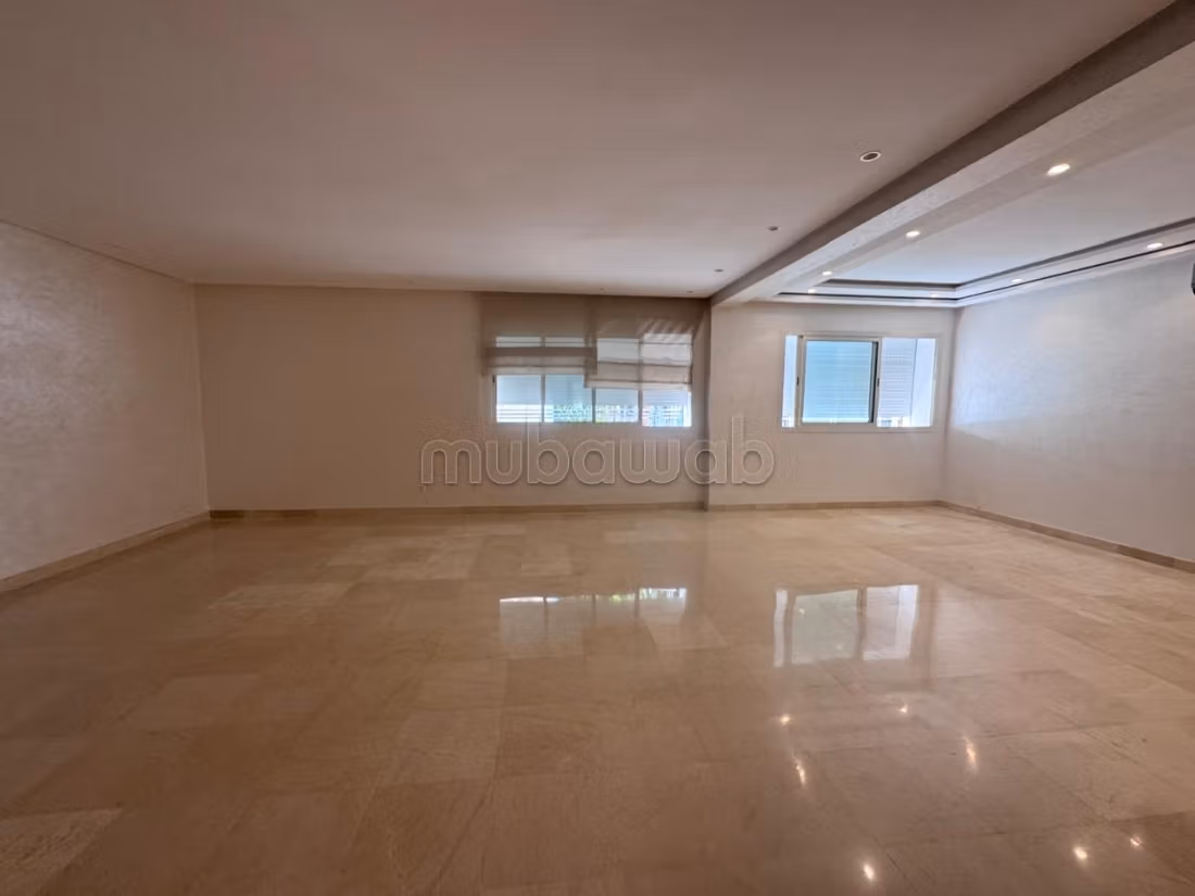 Appartamento in affitto a Hay Riad
