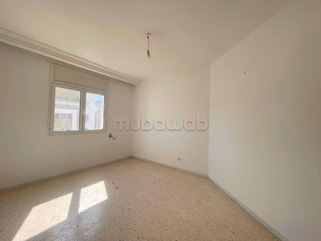 A vendre un S4 aux jardins de l'Aouina