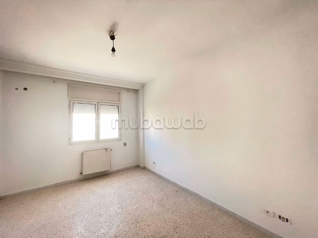 A vendre un S4 aux jardins de l'Aouina