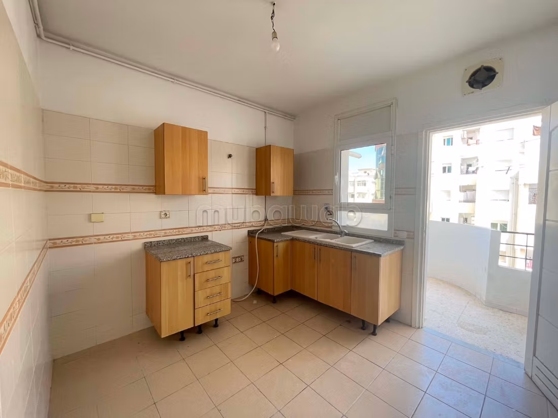 A vendre un S4 aux jardins de l'Aouina