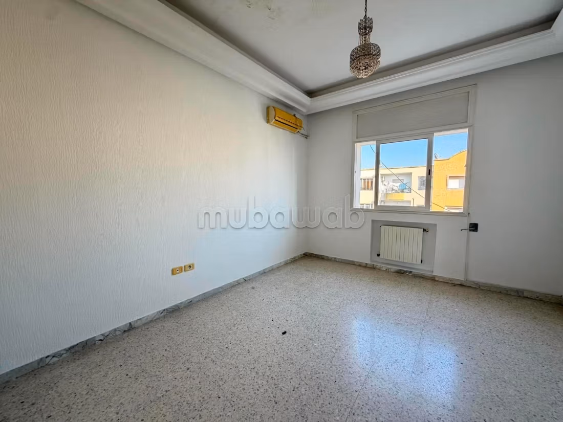 A vendre un s3 aux jardins de l'Aouina