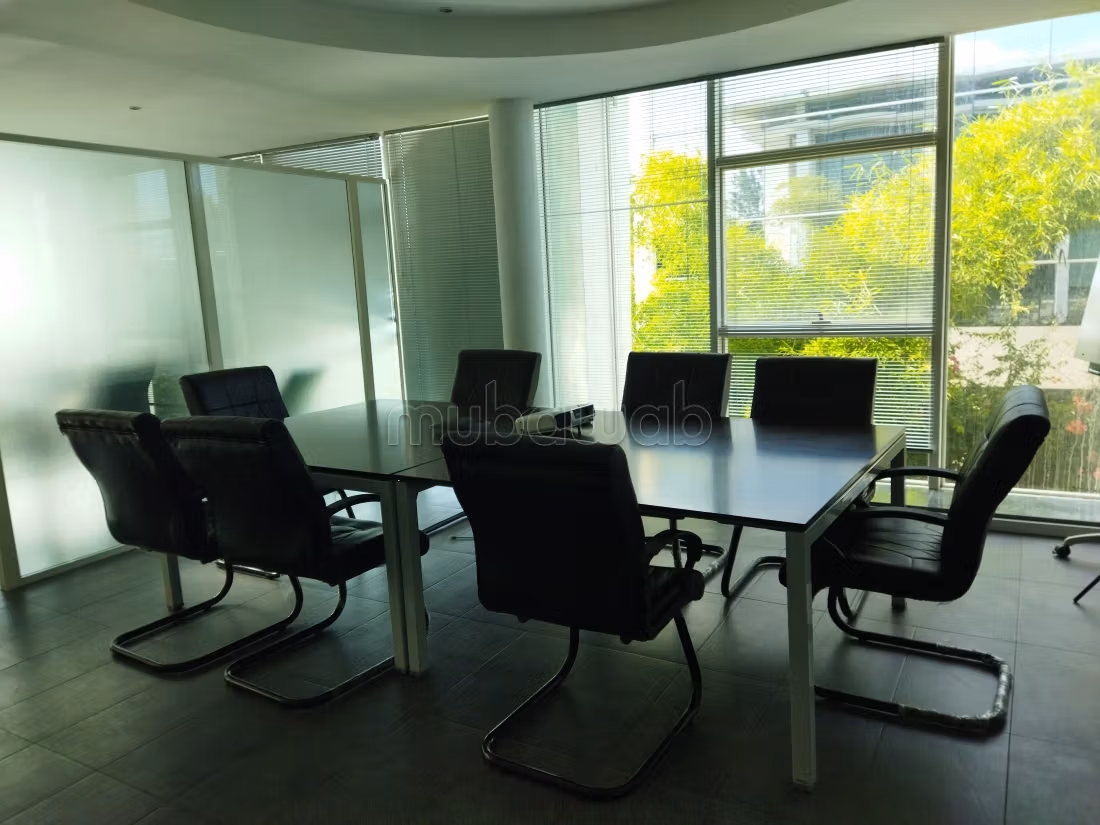 AV Med 6 Ufficio al primo piano in affitto
