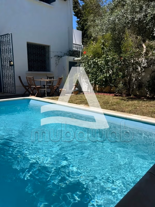 Duplex avec piscine meublé à Gammarth
