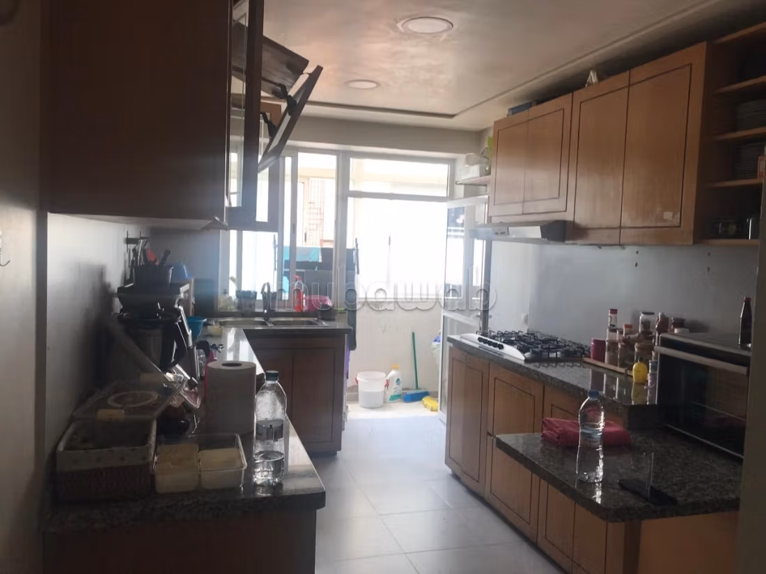 Bel appartement a vendre en plein centre racine