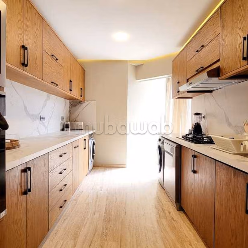 Appartement à Louer de 216.0 m² à Casablanca, Ferme Bretonne
