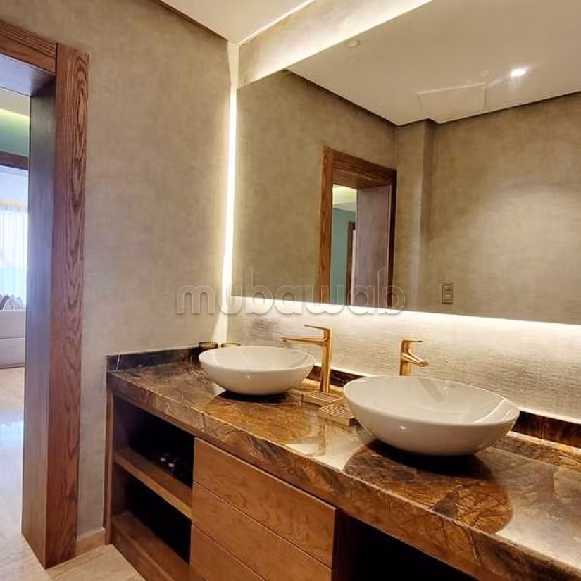 Appartement à Louer de 216.0 m² à Casablanca, Ferme Bretonne