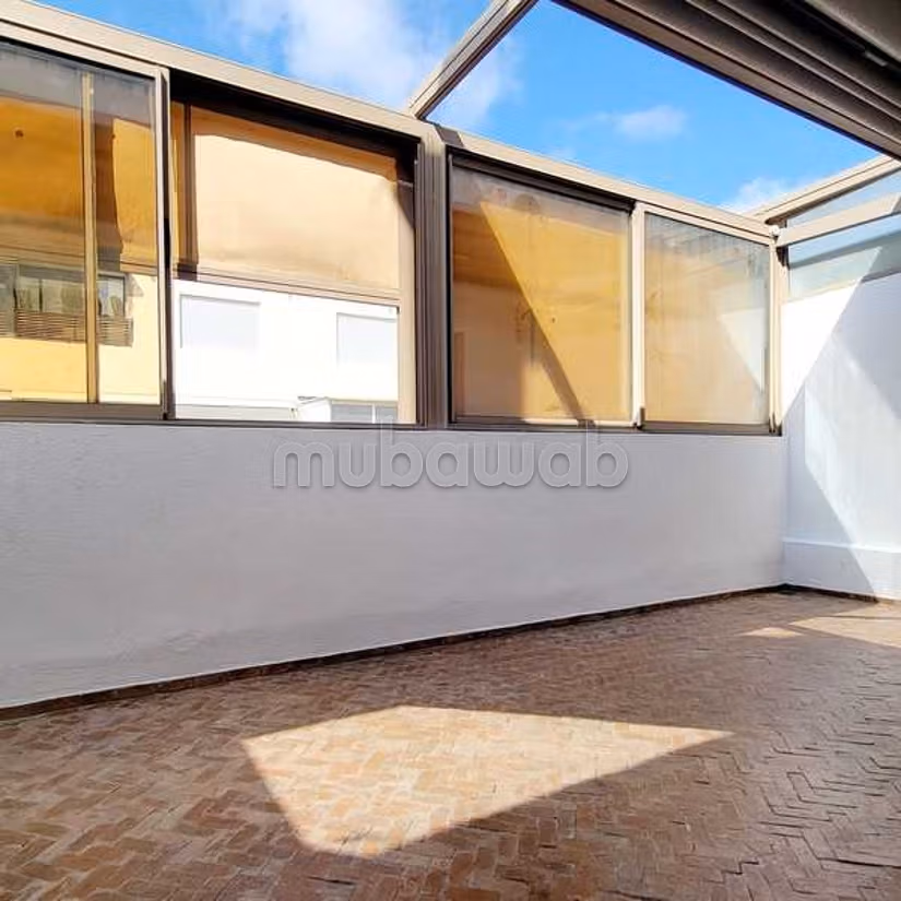 Appartement à Louer de 216.0 m² à Casablanca, Ferme Bretonne