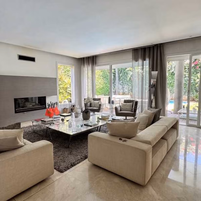Villa en Venta de 638.0 m² en Casablanca, California