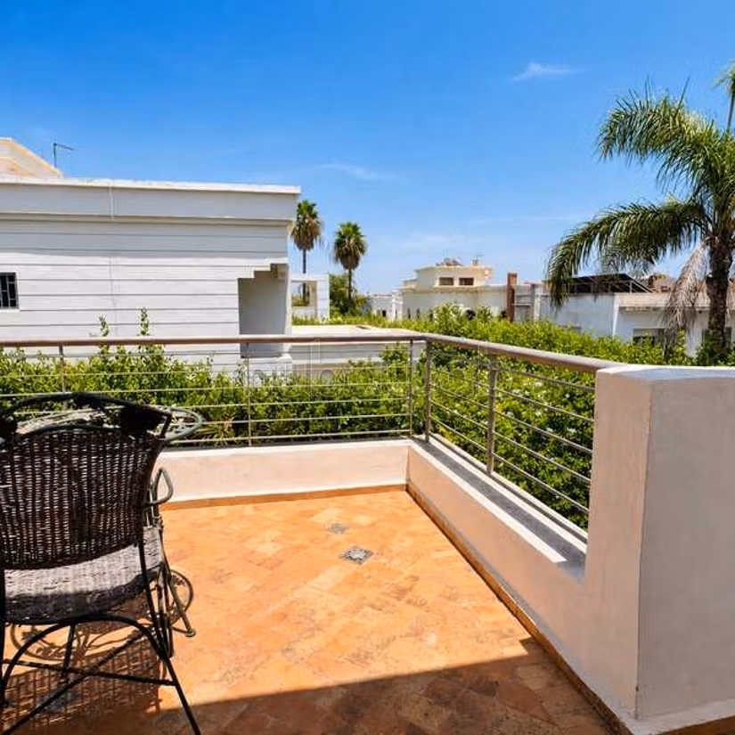 Villa en Venta de 638.0 m² en Casablanca, California