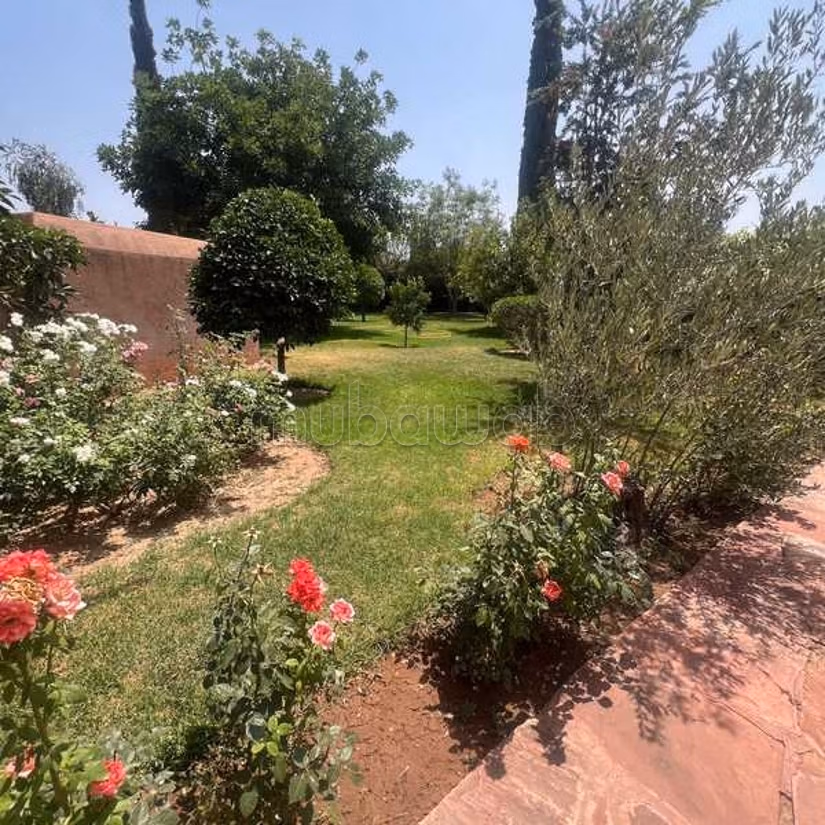 Villa Te Koop van 4522.0 m² in Marrakech, Ourika Weg Sidi Abdellah Ghiat