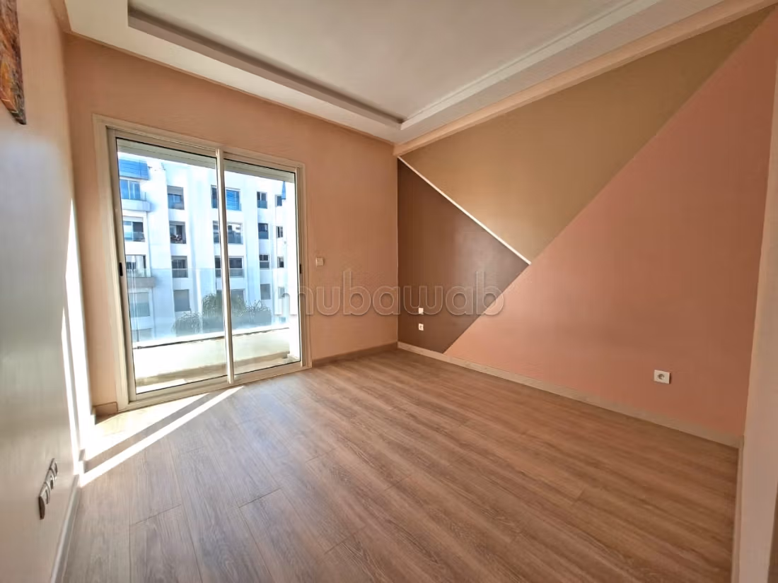 Appartement 3 Chambres à Louer à Bourgogne Ouest — 2