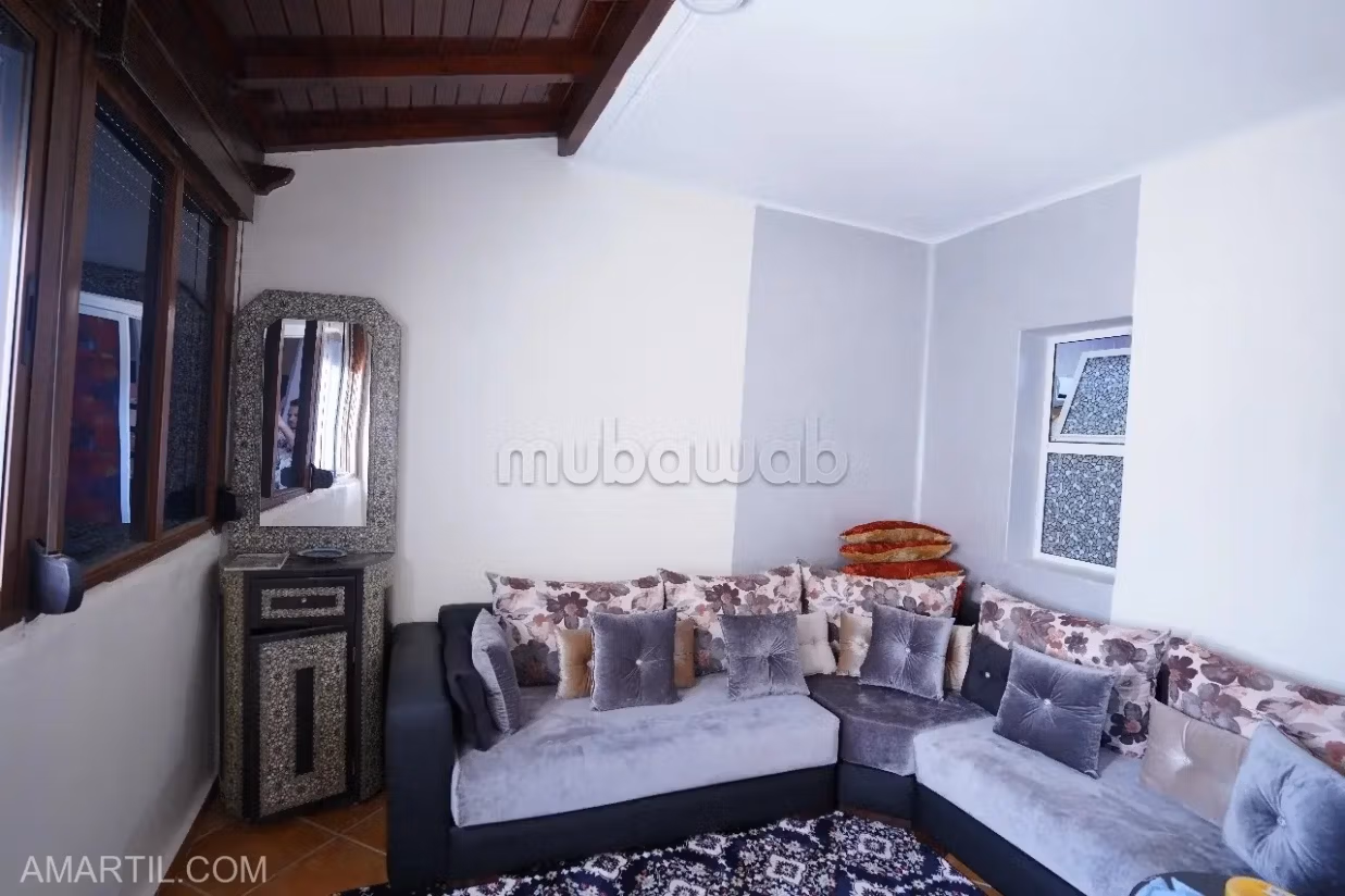 Flat in eigendom te koop en te huur met zwembad op de boulevard van Martil