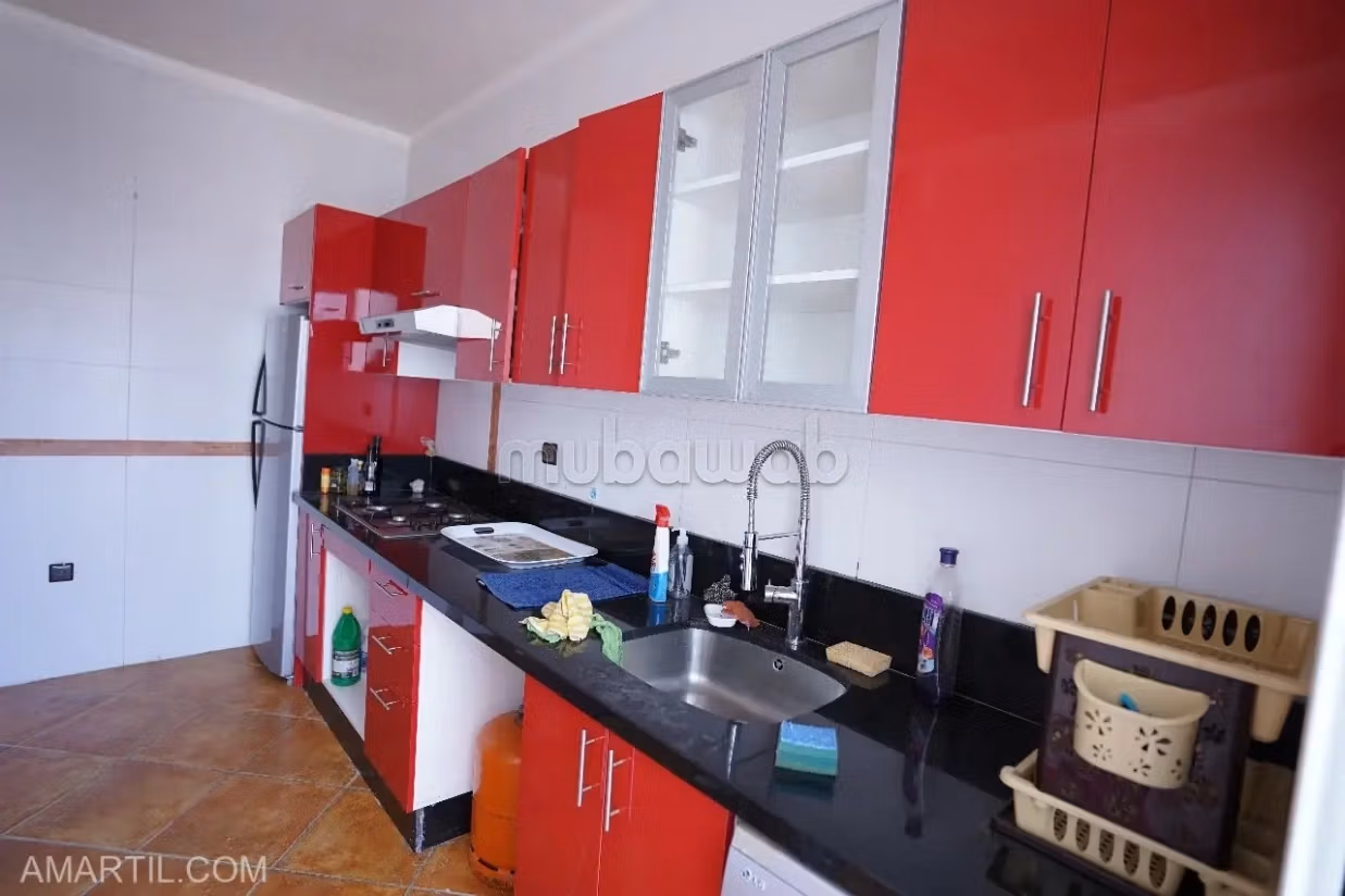 Flat in eigendom te koop en te huur met zwembad op de boulevard van Martil