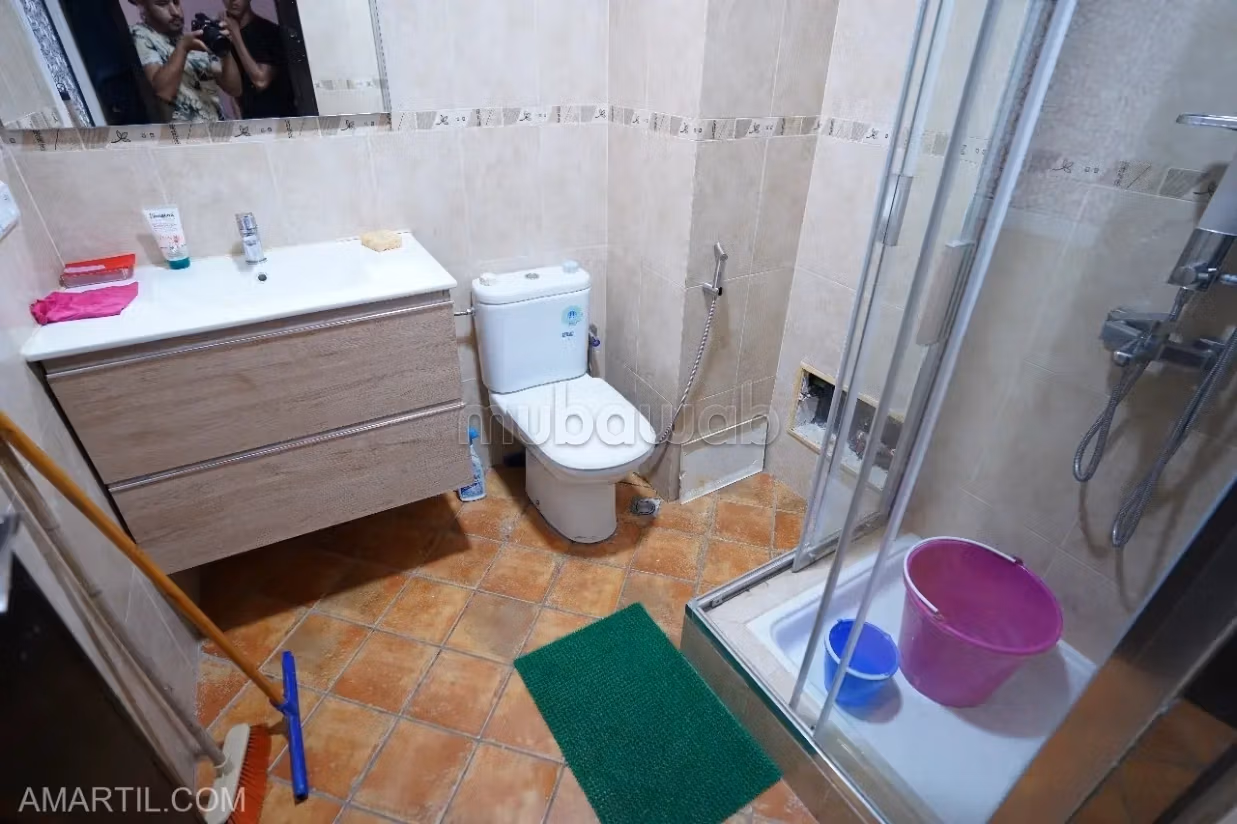 Flat in eigendom te koop en te huur met zwembad op de boulevard van Martil