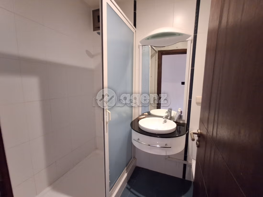 Apartamento en venta de 96 m², 2 habitaciones Otras Skhirate Témara