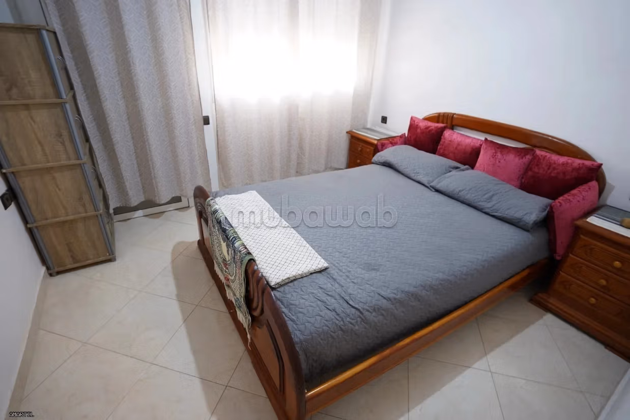 Appartament te koop in het oude huis – Twee kamers, twee lounges 80 meter