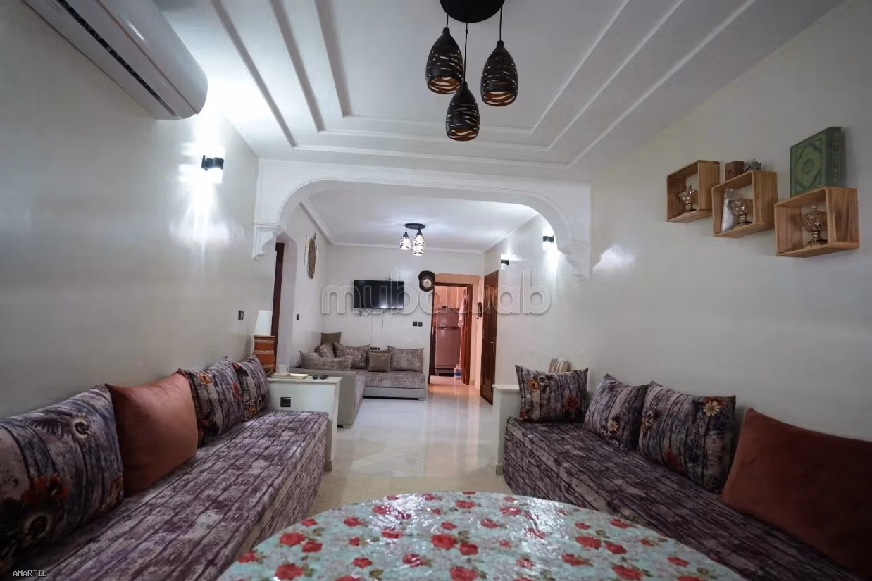 Appartament te koop in het oude huis – Twee kamers, twee lounges 80 meter