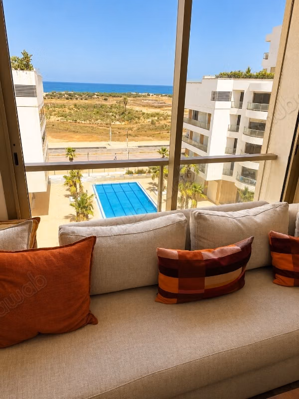 Appartement meublé à louer longue durée vue mer& piscine