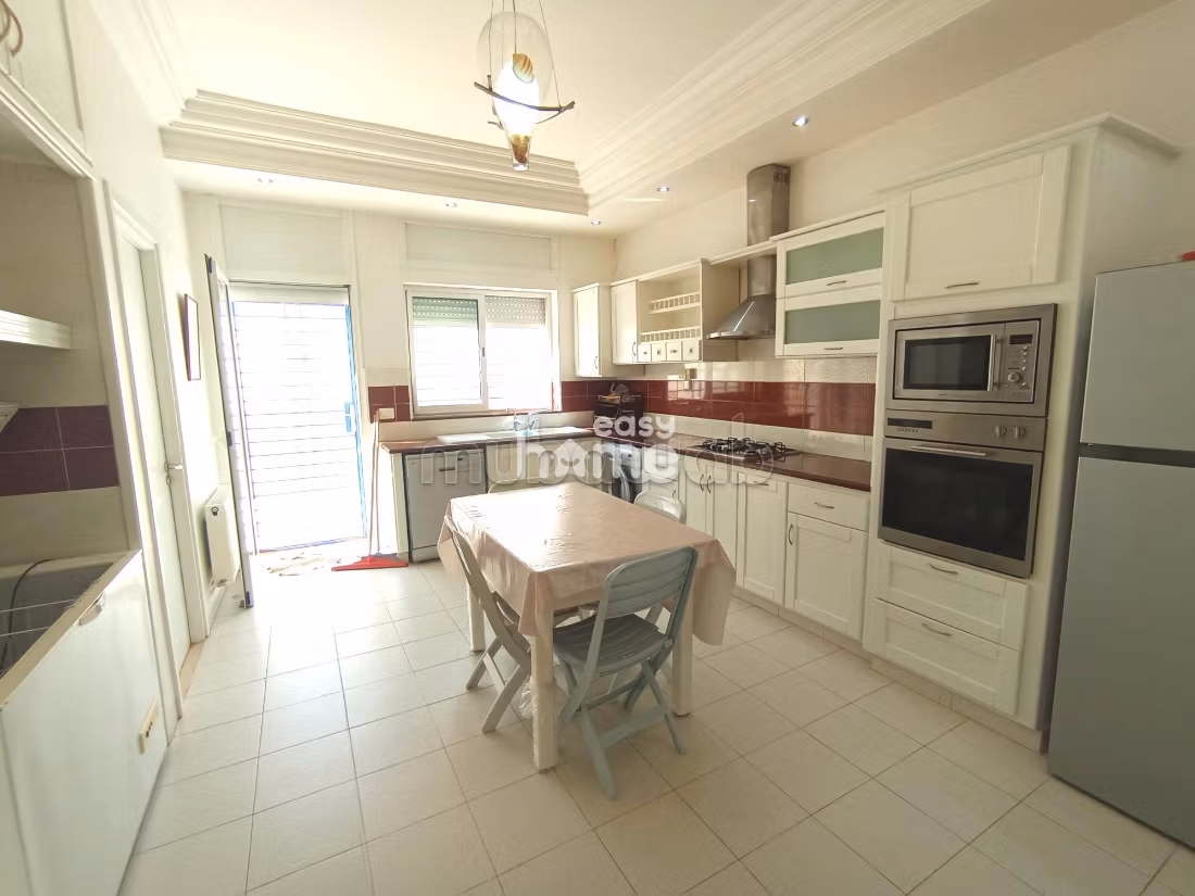 Villa S4 meublée avec piscine à yasmine Hammamet