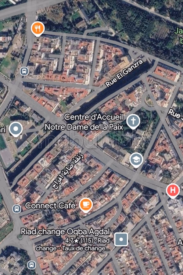Bel appartement à vendre à Agdal. 2 chambres. Salon traditionnel et système d'antenne parabolique
