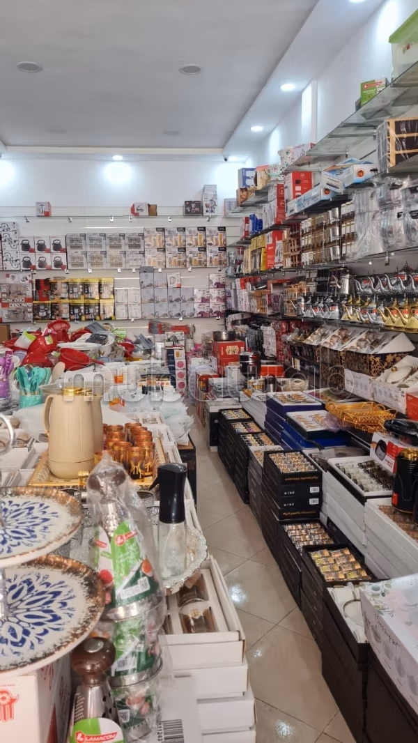 Magasin commercial à vendre à Settat Hay Salam
