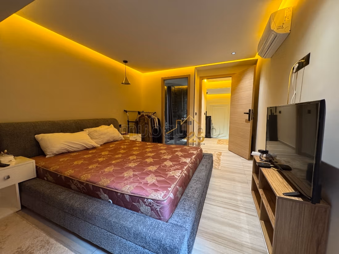 Superb Duplex Amueblado en Venta en Charaf