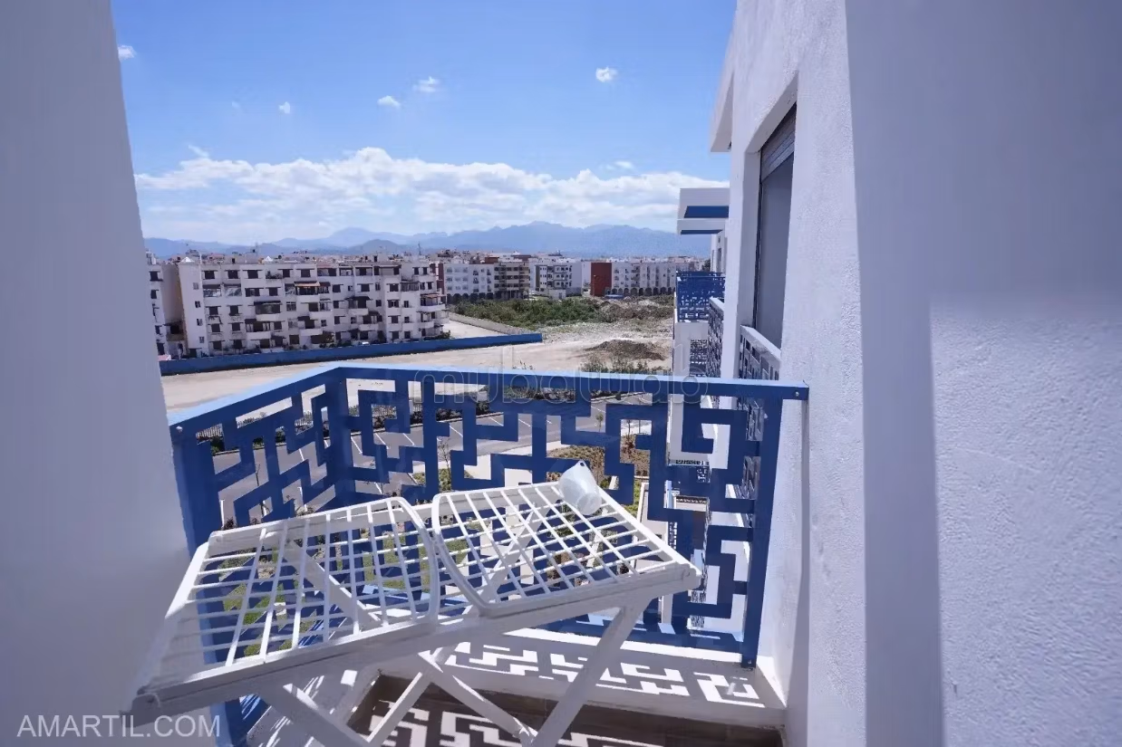 Appartamento elegante con piscina in affitto sulla corniche di Martil costa mar