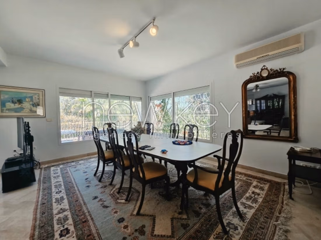 A louer une villa meublée s3 à Gammarth