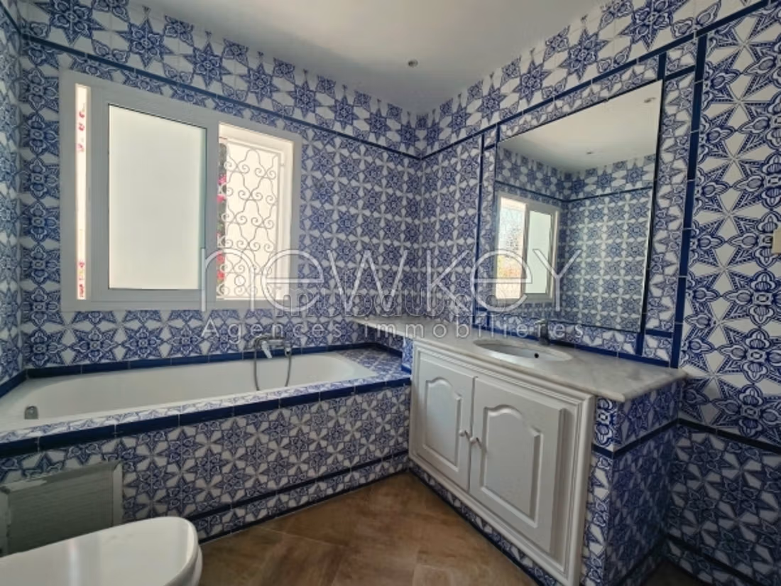 A louer une villa meublée s3 à Gammarth