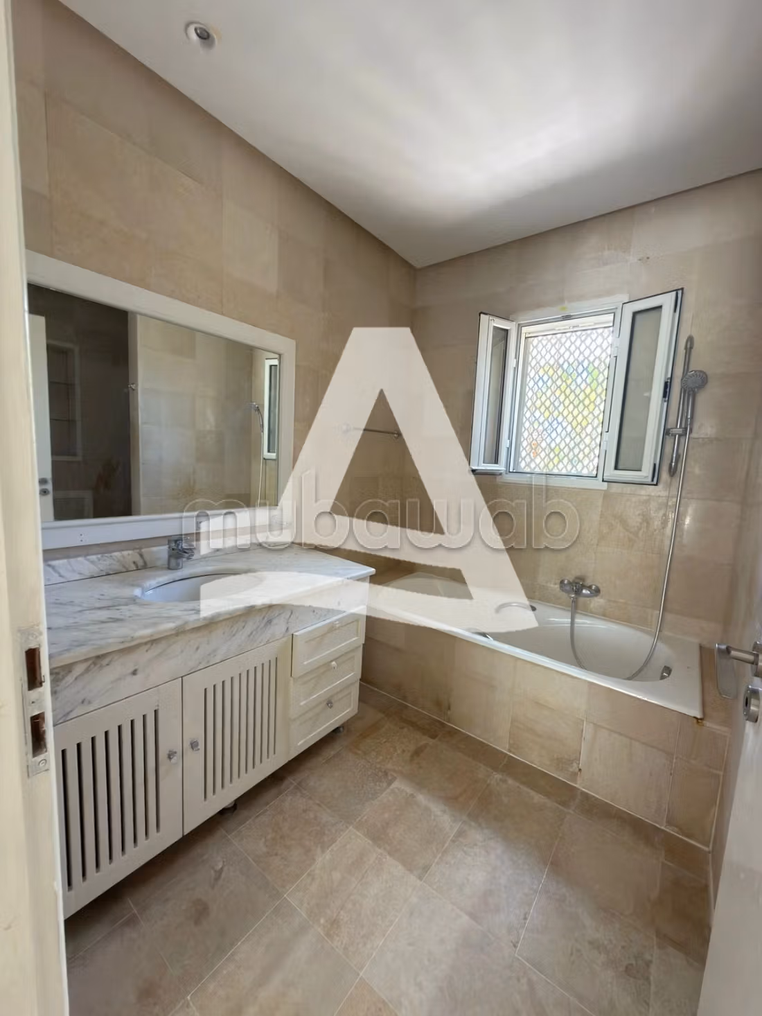 Appartamento S2 ristrutturato a Gammarth