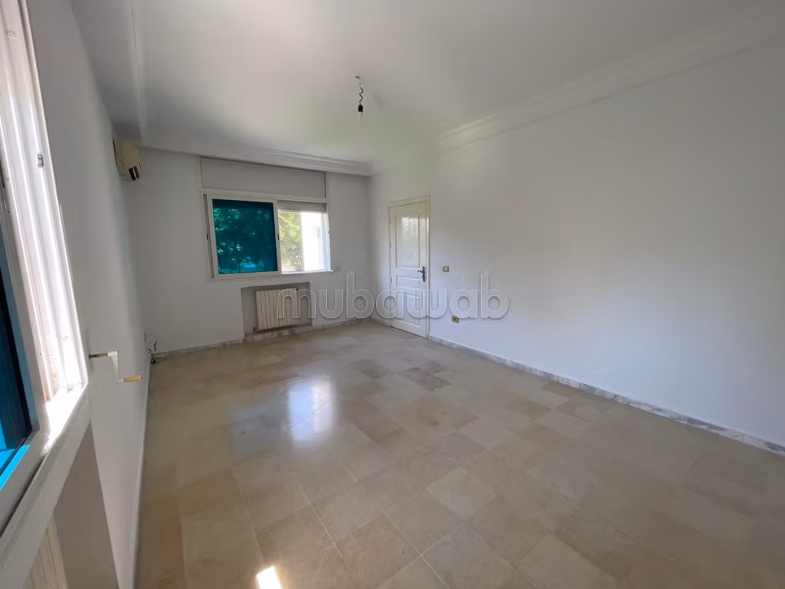 A louer Un RDC de villa en s3 à Gammarth