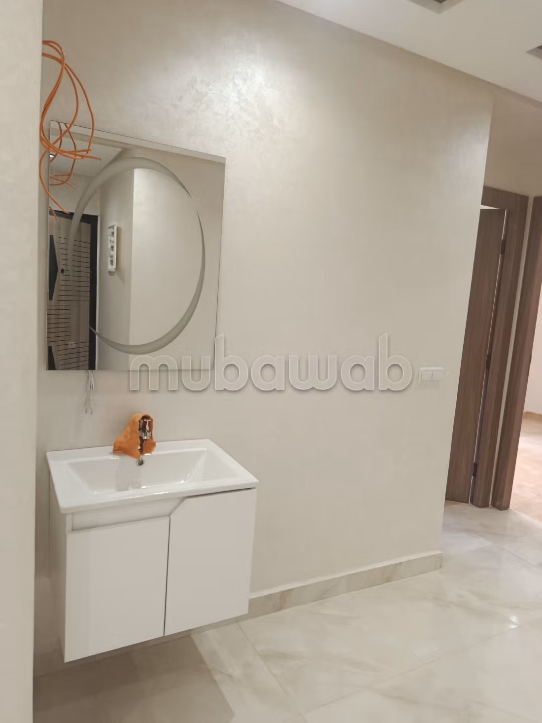 Bel appartement à vendre à Mhamid. 4 grandes pièces. Porte blindée, sécurité — 3