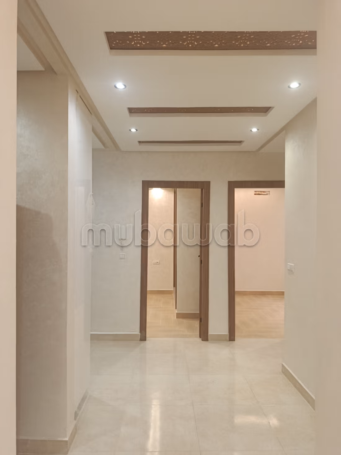 Bel appartement à vendre à Mhamid. 4 grandes pièces. Porte blindée, sécurité — 4