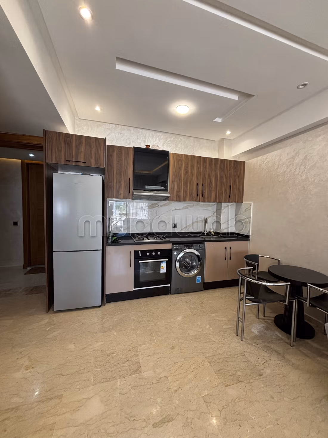 Location d'un appartement à Les Hôpitaux. Surface de 50 m². Bien meublé — 4