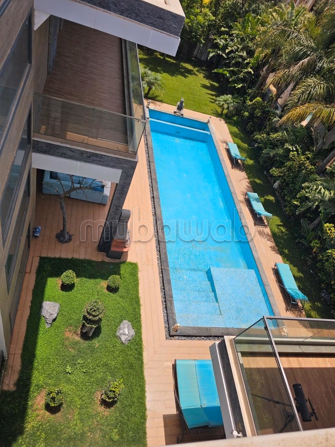 Exceptional villa with sea view