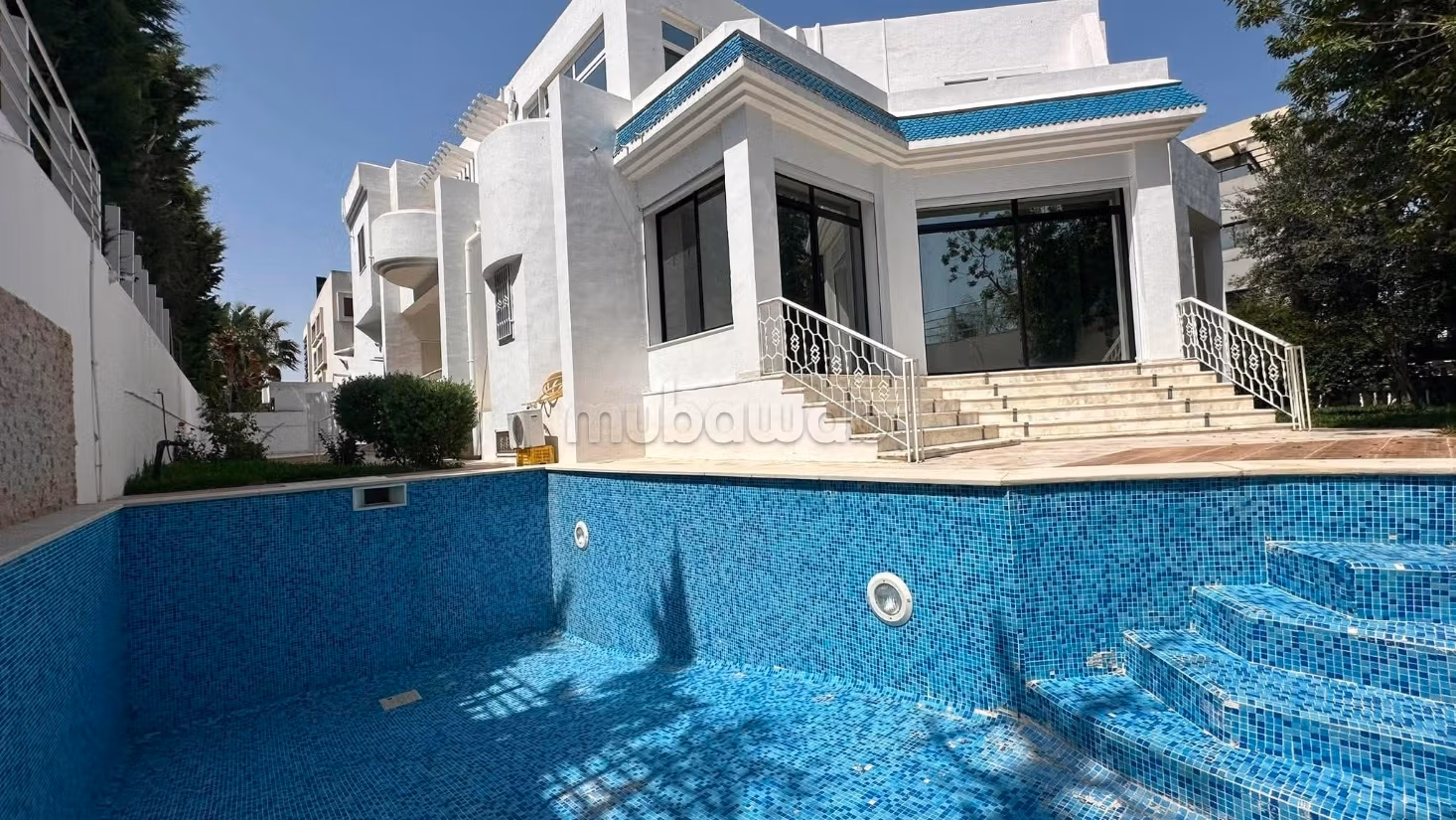 In affitto villa indipendente con piscina al Lago 1