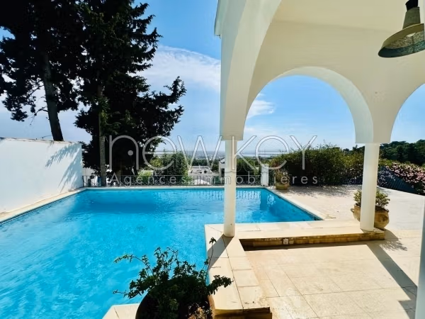 For rent a charming villa in Gammarth Superior