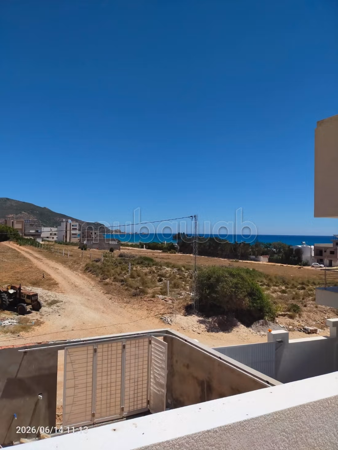 Vente villa de luxe. 3 chambres agréables. Belle terrasse et jardin