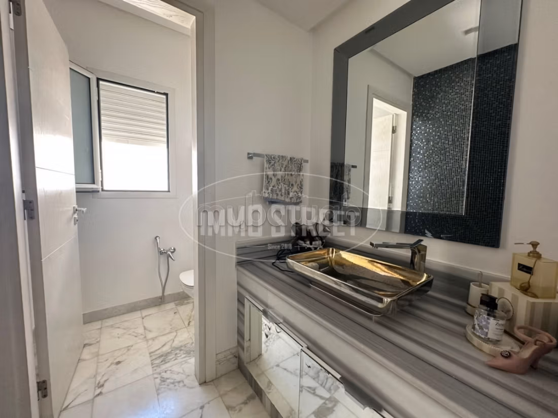 À LOUER, Villa S5 Meublée avec Piscine – La Marsa Plage