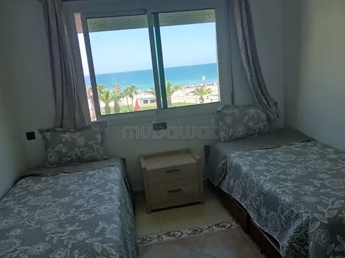 Bellissimo appartamento in affitto a M'Diq. Superficie di 68 m². Arredato