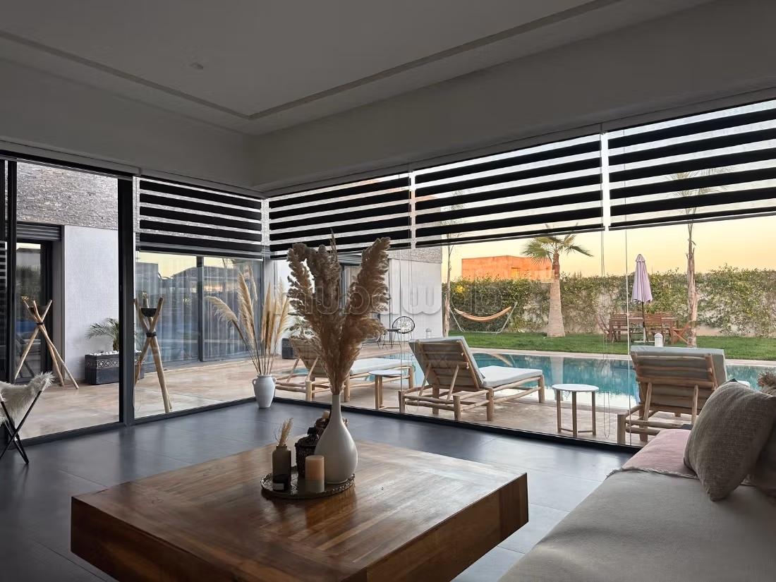 Achat de terrain à Route Casablanca. Surface totale 12000 m²