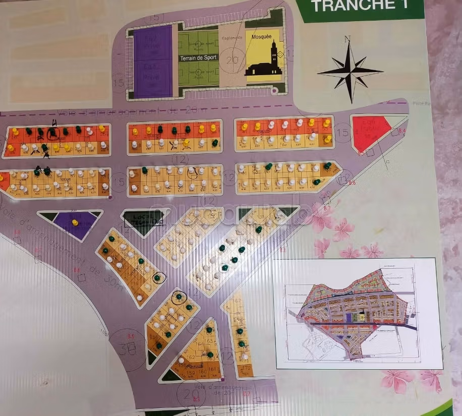 Achat de terrain à Route Casablanca. Surface totale 12000 m²