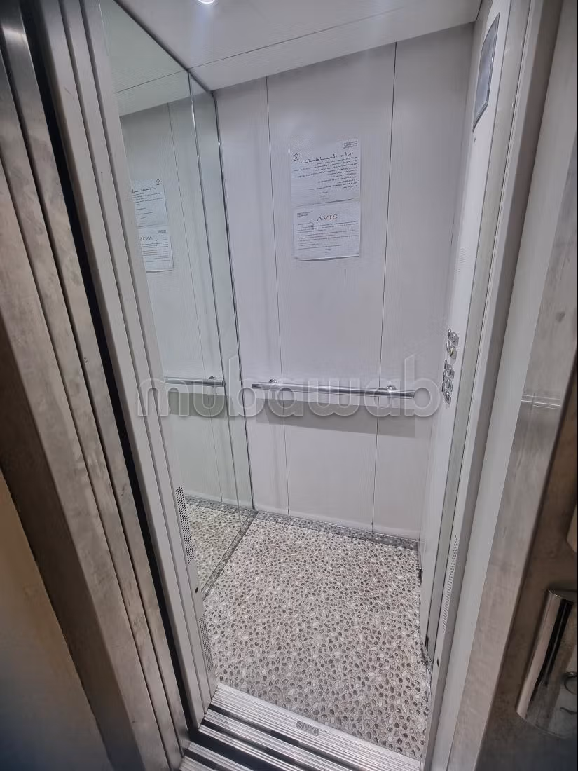 Bel appartement en location à Charaf. 2 chambres. Meublé — 4
