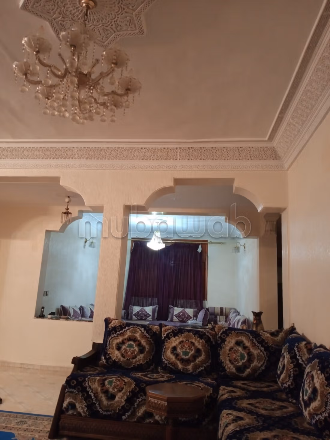 Vente villa à Al Adarissa. 4 salons, 6 chambres. Grande terrasse