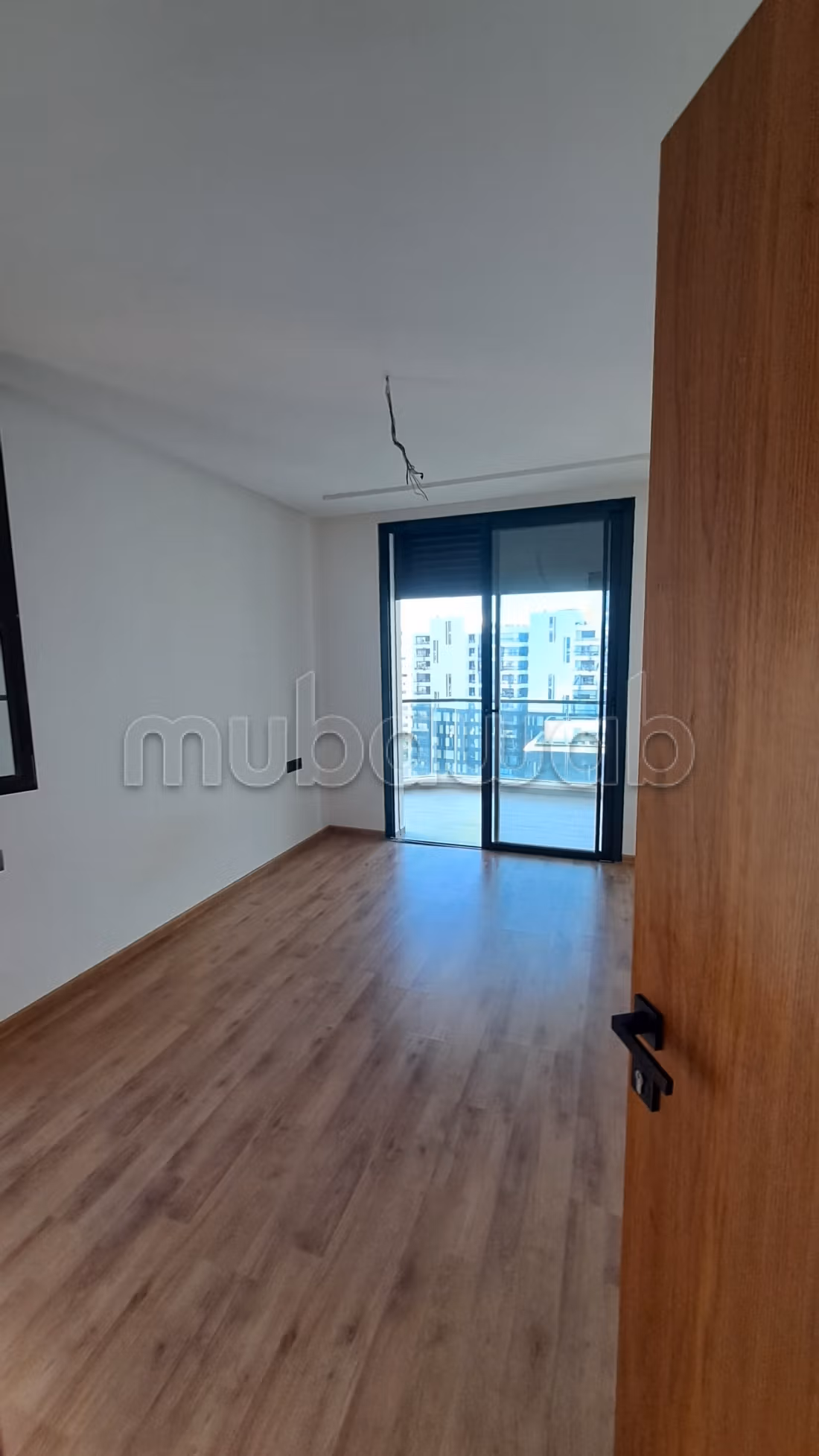 Monolocale in affitto a CFC – Con balcone