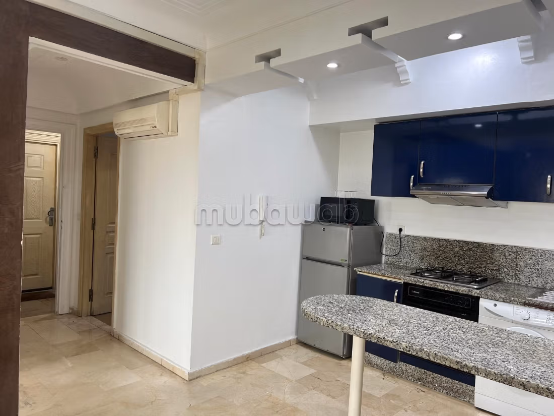 Studio in affitto a Borgogna – Completamente arredato