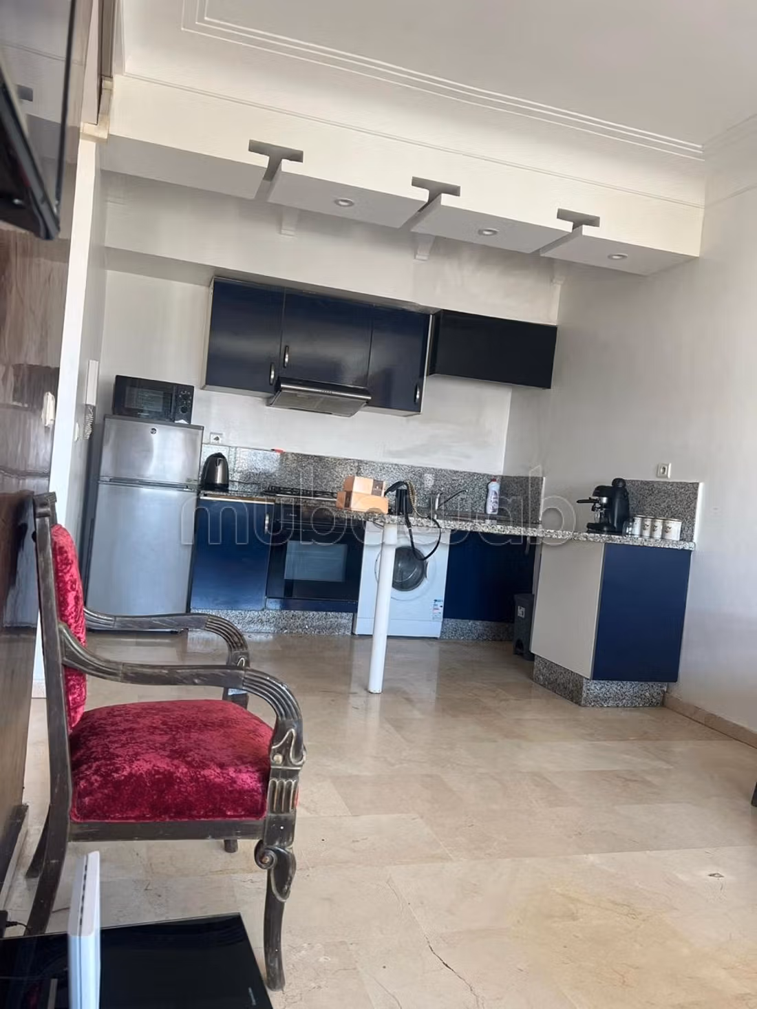 Studio in affitto a Borgogna – Completamente arredato