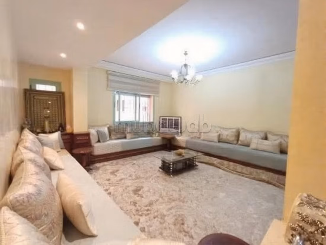 Spacieux appartement meublé 3 chambres salon — 4