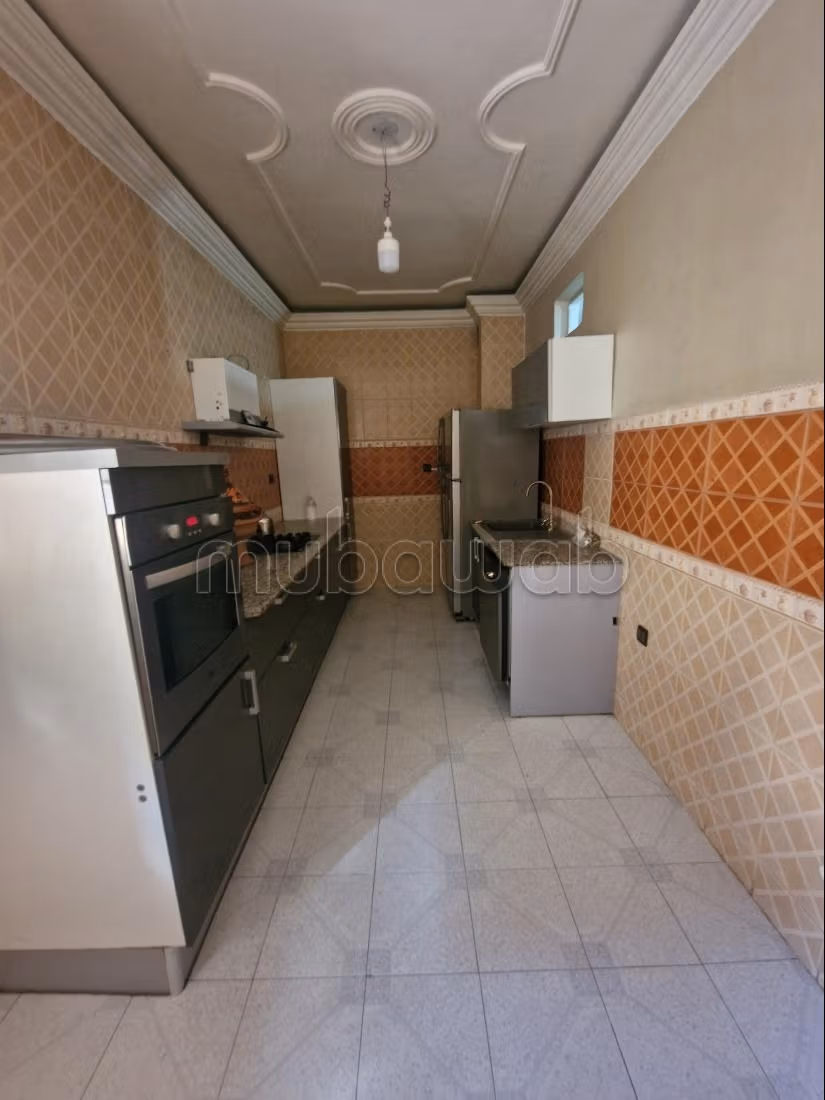 VENDS IMMEUBLE COMPLET 4 appart, 1 studio, 2 magas — 6