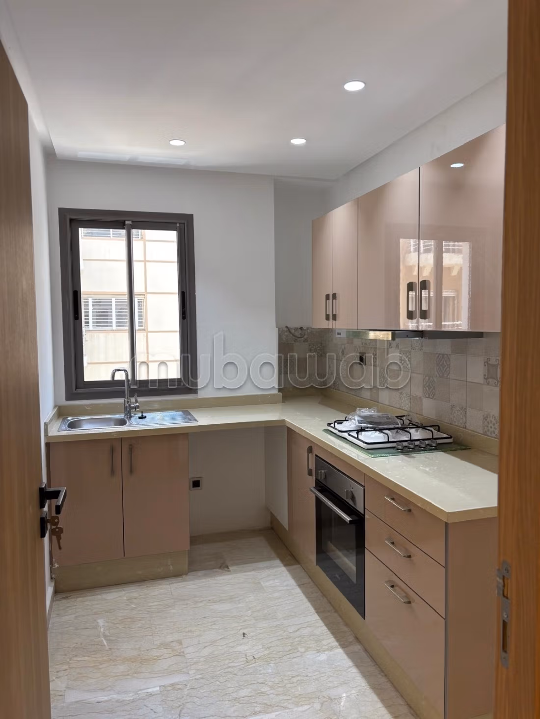 Magnificent new high-end apartment in Nassim – Golden Leaf Square Residence